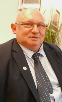 Cegliński Tadeusz i jego piramida